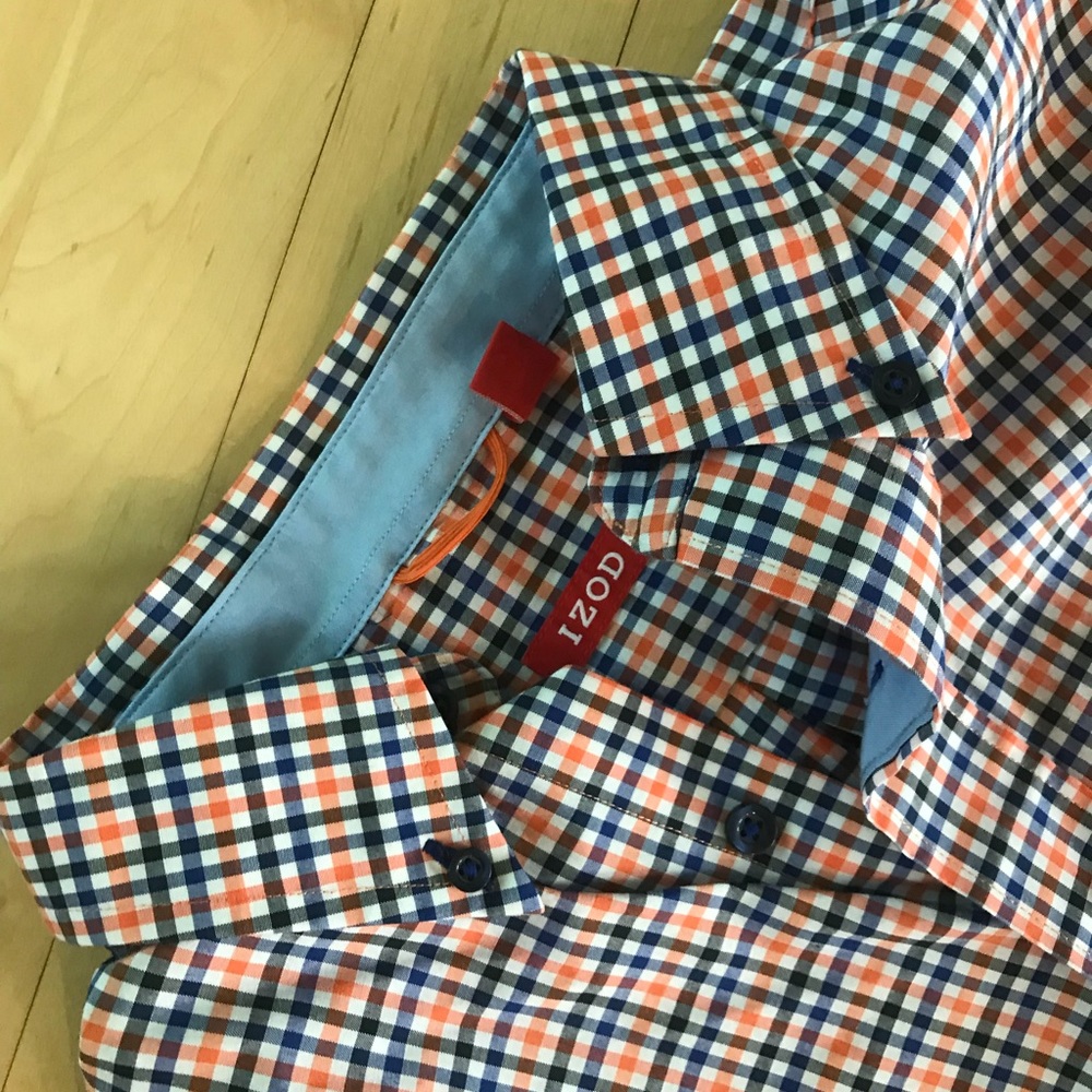 Men’s Izod Button Down Shirt Size Medium